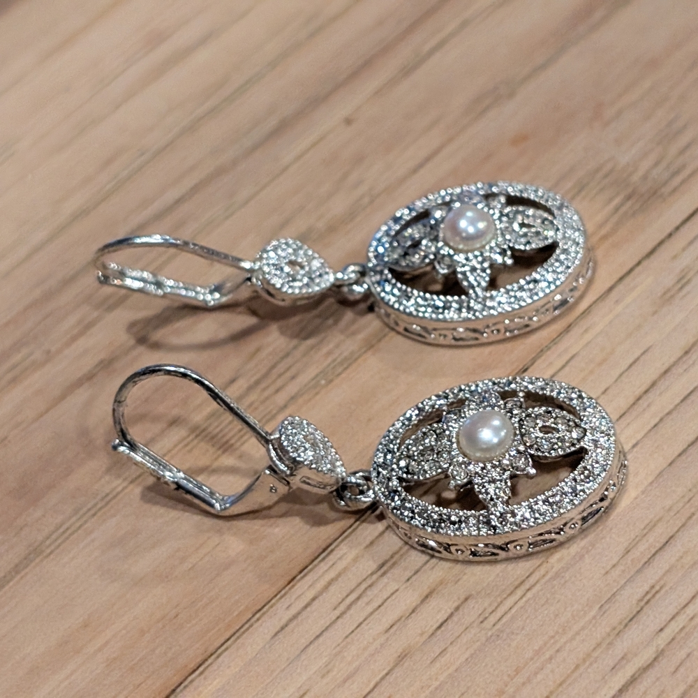 Source Unknown Silver And Pearl Drop Earrings - image 2